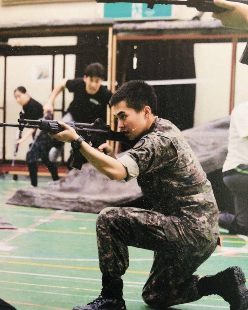 Pinterest/Chanyeol >> Studio nng << 🍒